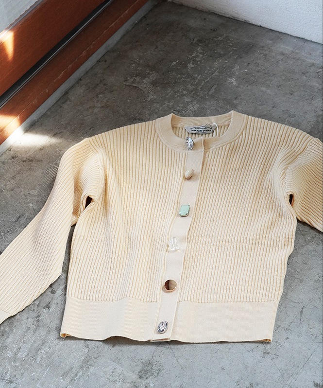 ビジューカーディガン