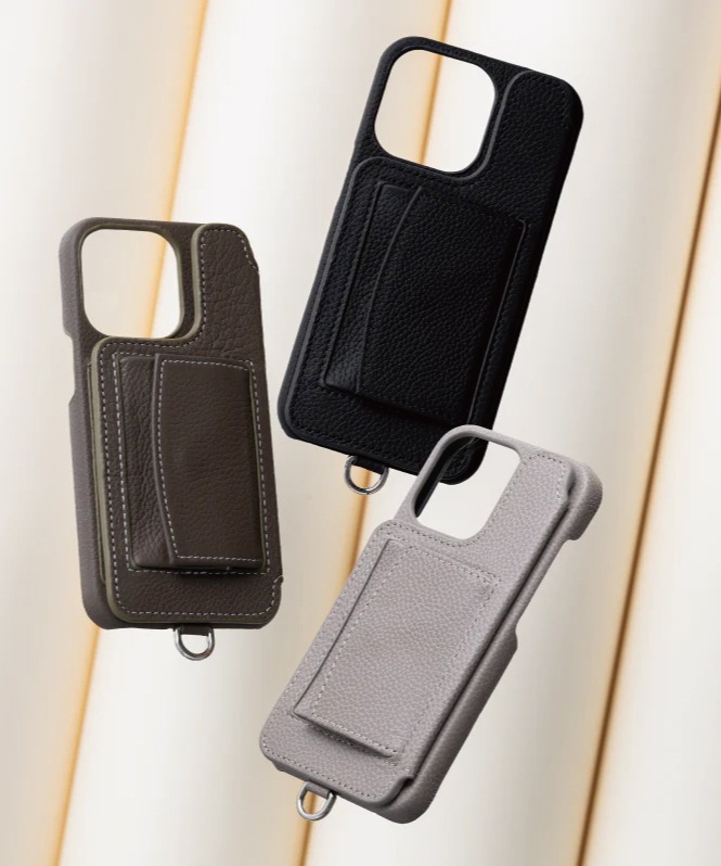【新品】DEMIU POCHEレザー iPhoneケース エトープ　牛皮 DEMIU POCHE／iPhone15Pro／エトープ | FASHION GOODS