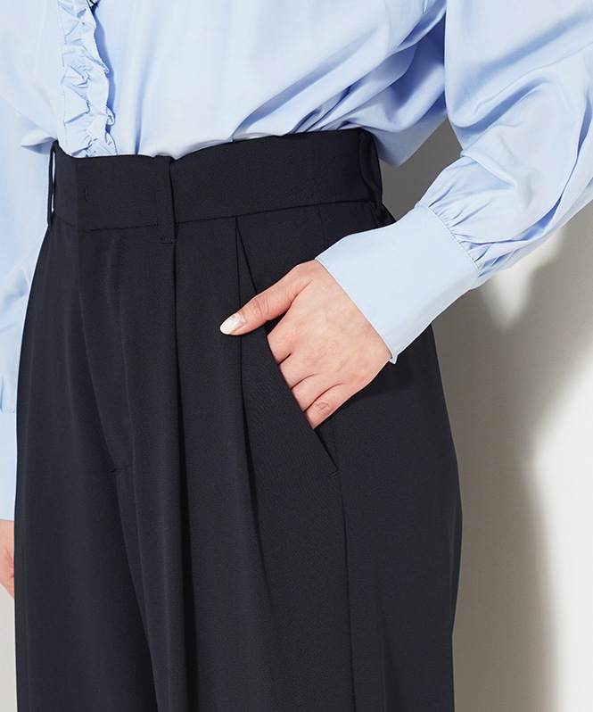 ツイストカルゼパンツ