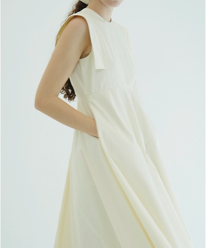 SQUARE SLEEVE ONEPIECE