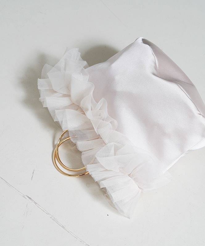 サテンフリルバッグ