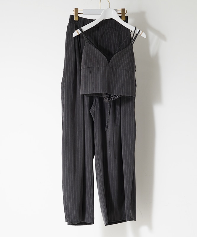 あっぷるさん専用　ANDRESD ruffled bustier pants 新品未使用】 ANDRESD ruffled bustier pants - メルカリ