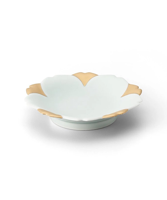 伊万里焼 畑萬陶苑：モイスト 青磁 金彩 花形皿 2枚セット☆ 畑萬陶苑 モイスト青磁 菊割取皿 | 和食器通販 有田焼 山忠｜おしゃれ