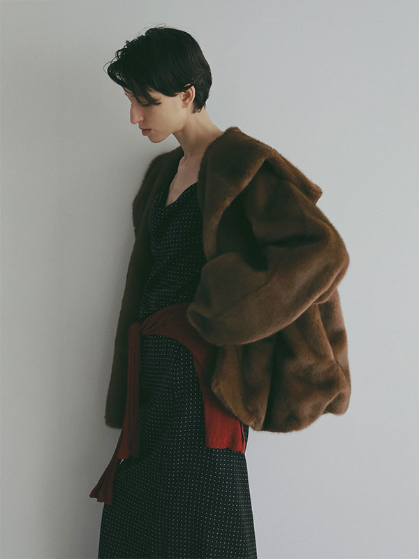 26WINTER PRE ORDER】フェイクファーショールカラーフードコート | ALL