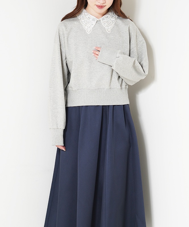 ビジューカラートップス