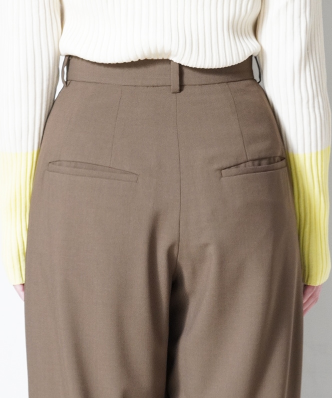 BASIC TUCK PANTS