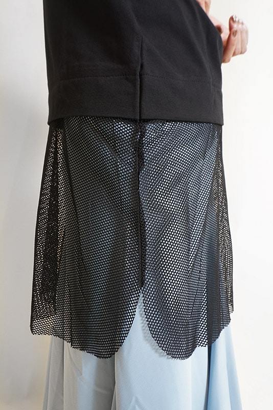 裾メッシュノースリーブトップス