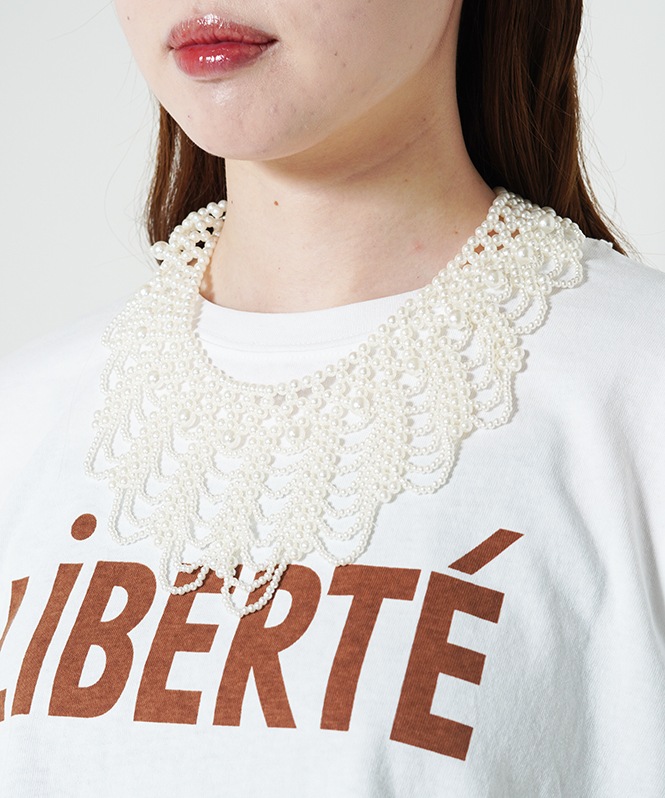 ネックレス付きヴィンテージ風ロゴTシャツ