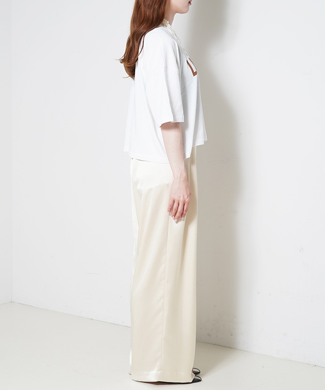 ネックレス付きヴィンテージ風ロゴTシャツ