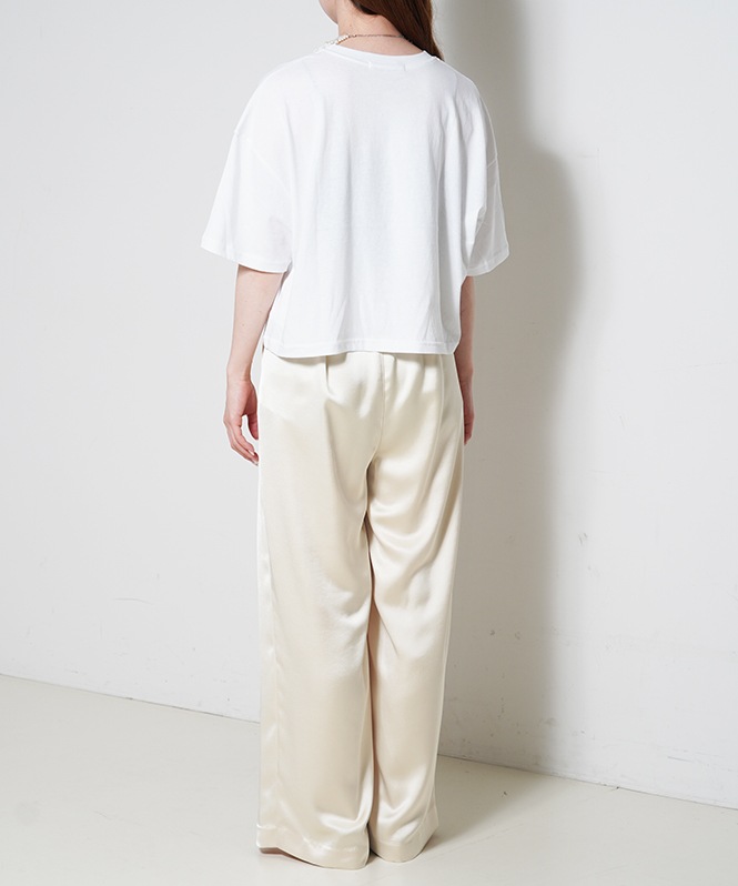ネックレス付きヴィンテージ風ロゴTシャツ