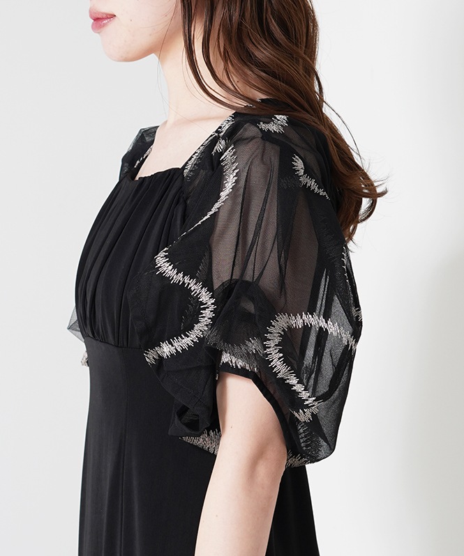 Graffiti balloon sleeve dress