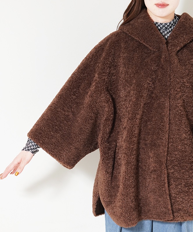 リバーシブルファーフーディアウター