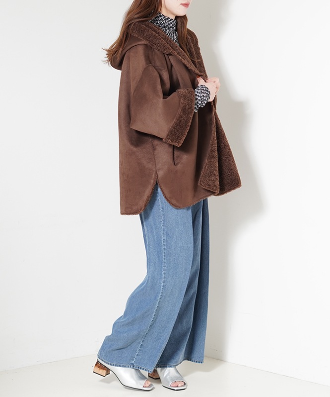 リバーシブルファーフーディアウター