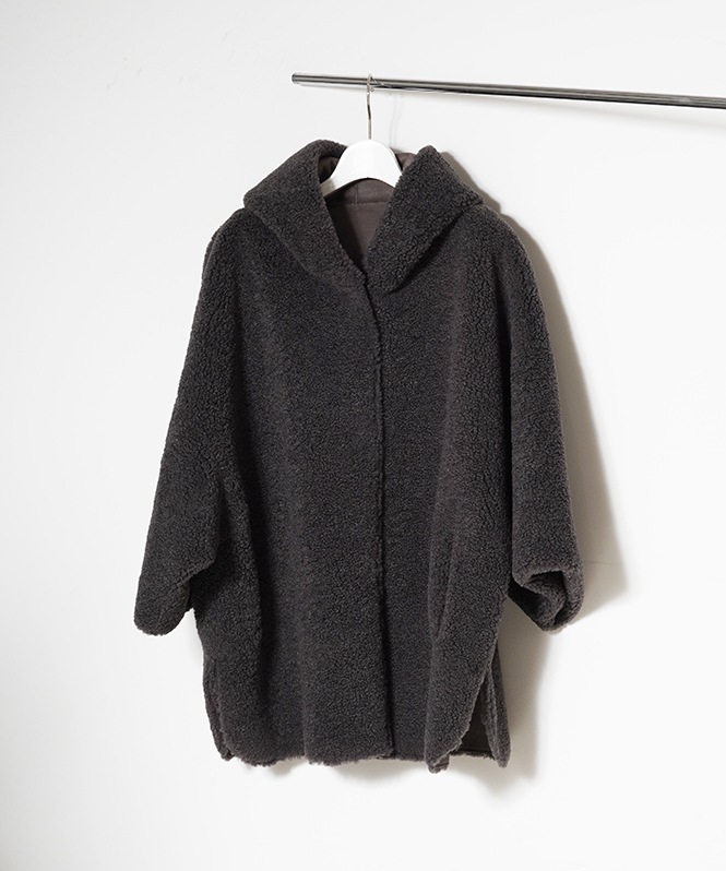 リバーシブルファーフーディアウター