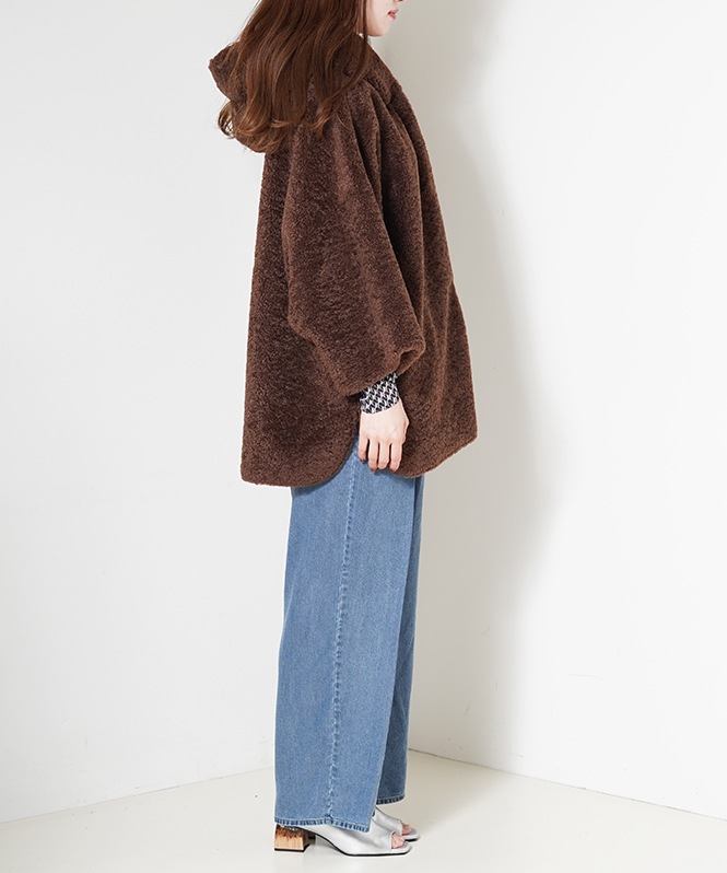 リバーシブルファーフーディアウター