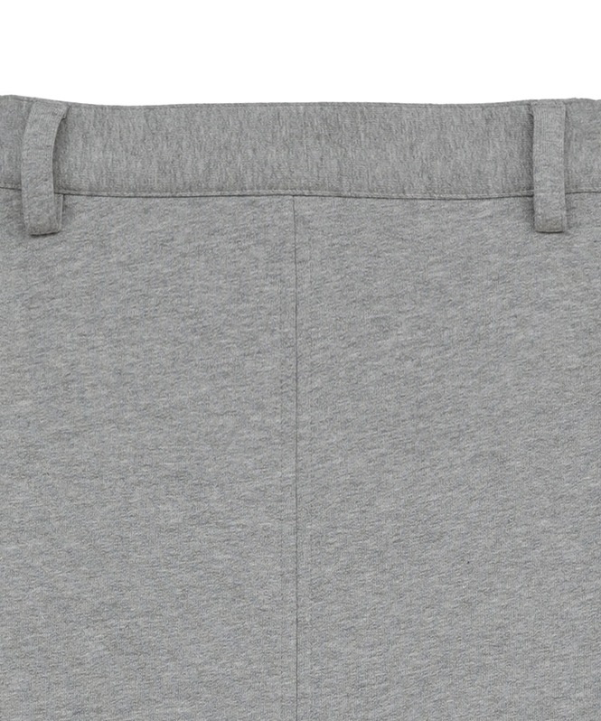 CLANE CIRCLE CUT SWEAT SK