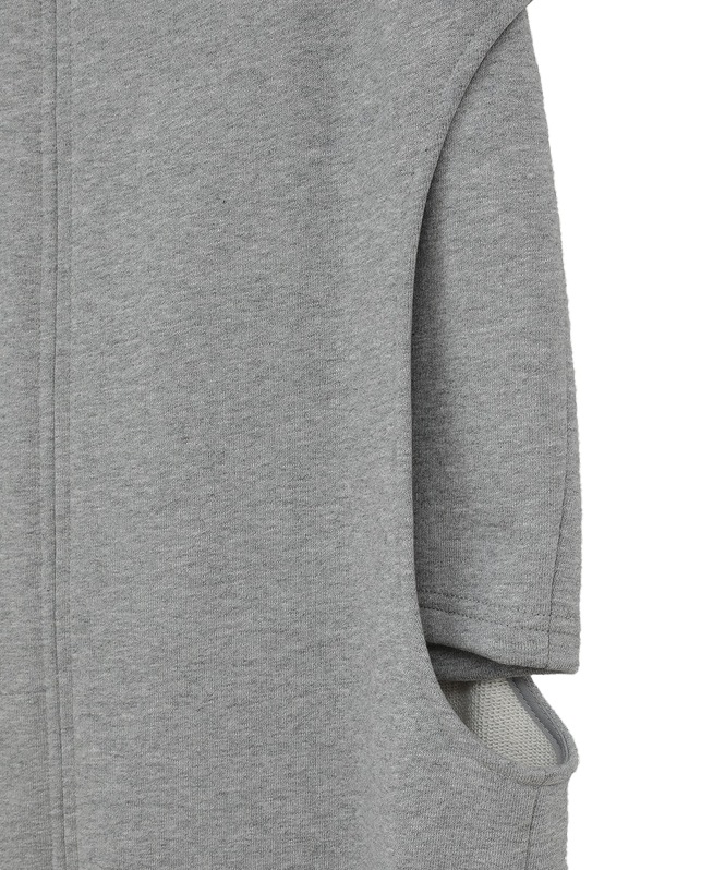 CLANE CIRCLE CUT SWEAT SK