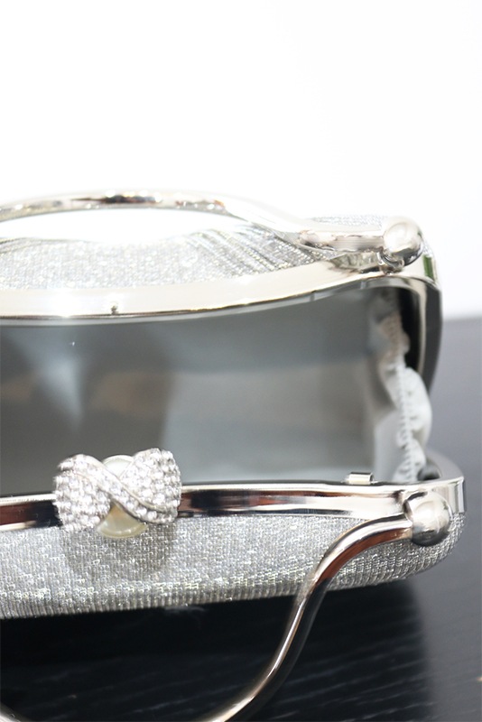 シャイニーツイストバッグ