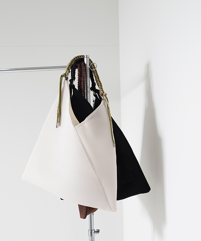 Paracord handle mesh bag