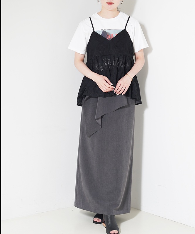 ロゴプリントTシャツ