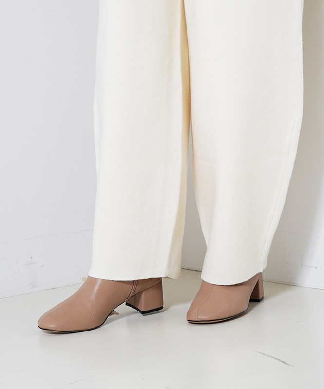 ミラノリブカーブパンツ