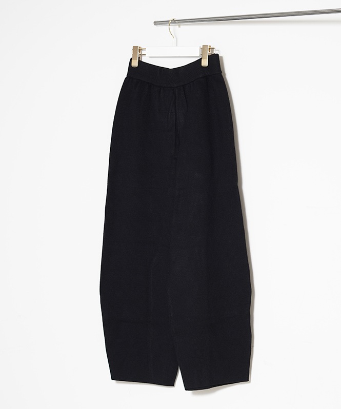 ミラノリブカーブパンツ