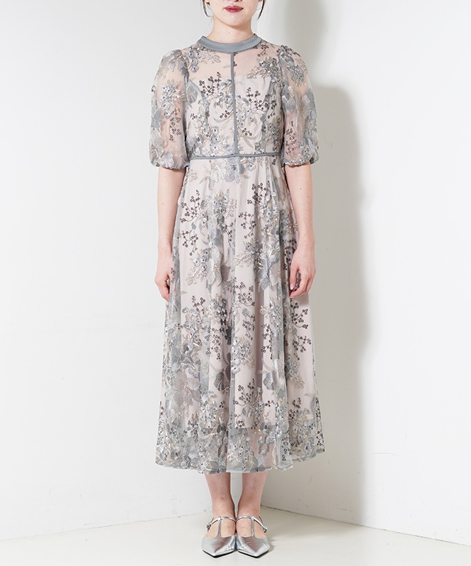 フラワーエンブロイダイアリードレス