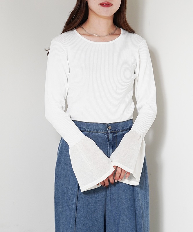 裾シアー切替えベルスリーブニット