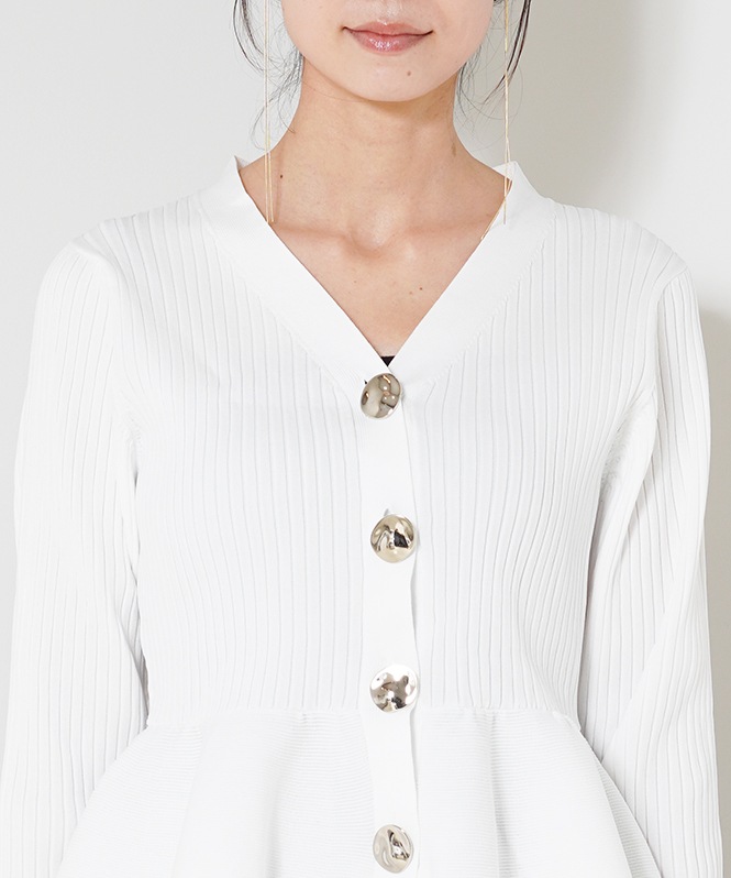 ニュアンスボタン付きペプラムニットカーディガン