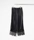 BLACK<!-- / M-->