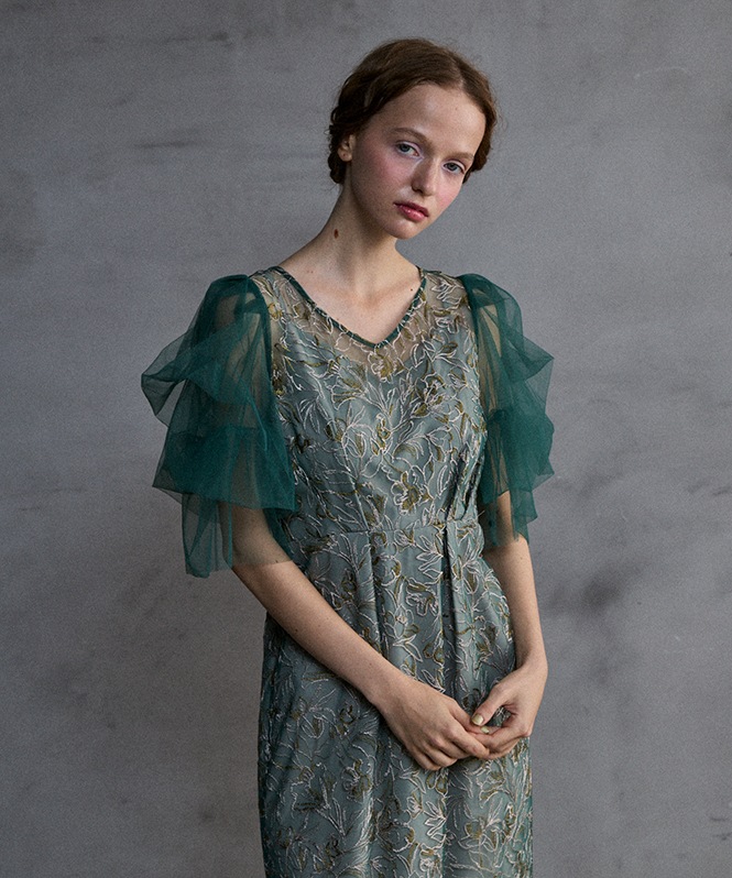 フラフィースリーブペンシルドレス