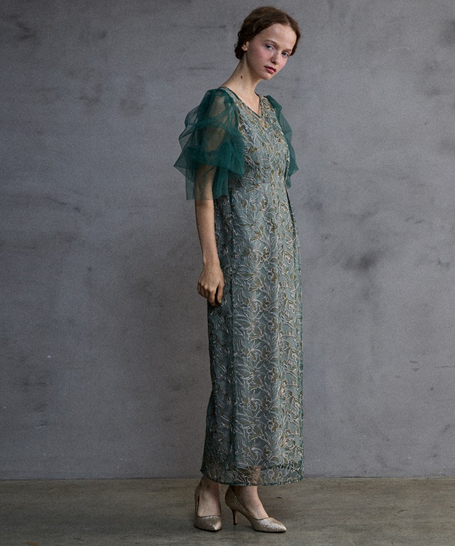 フラフィースリーブペンシルドレス