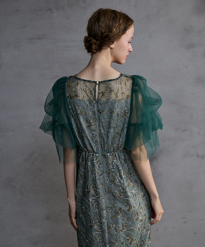 フラフィースリーブペンシルドレス