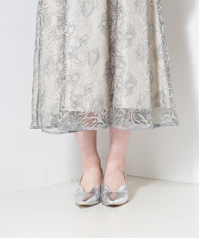 ニュアンスフラワードレス