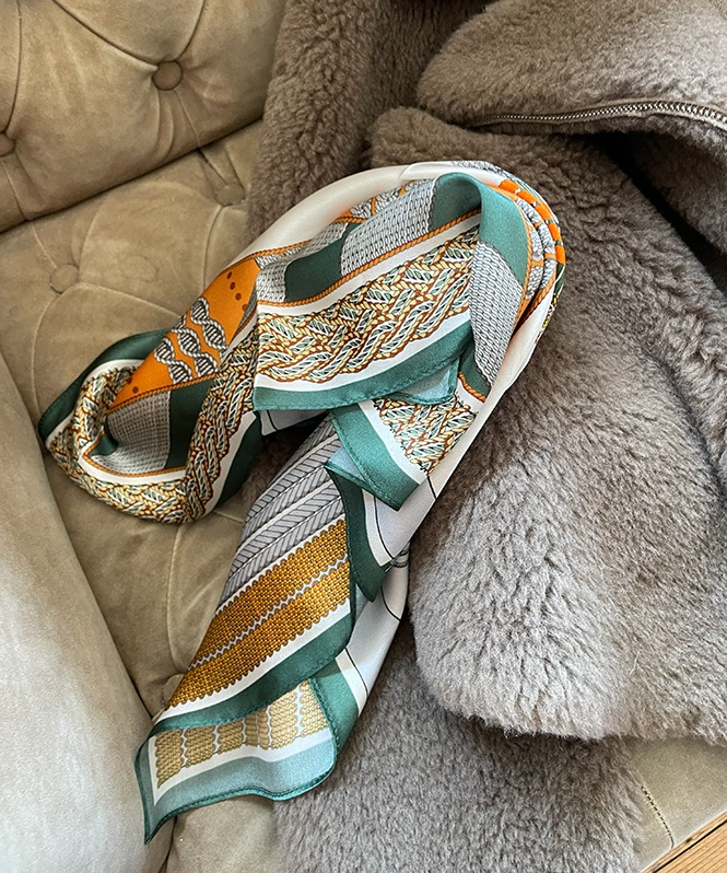 シルクスカーフ