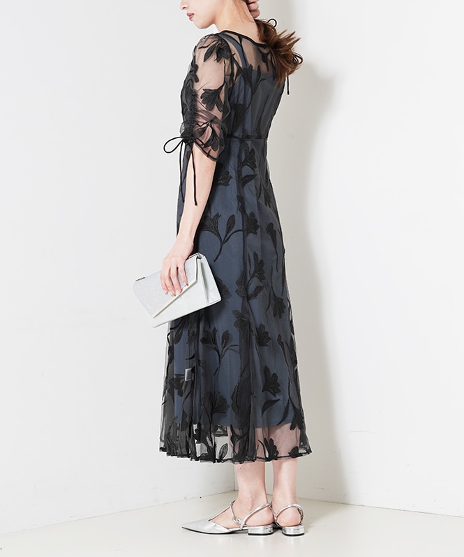 パフスリーブレイヤードレス