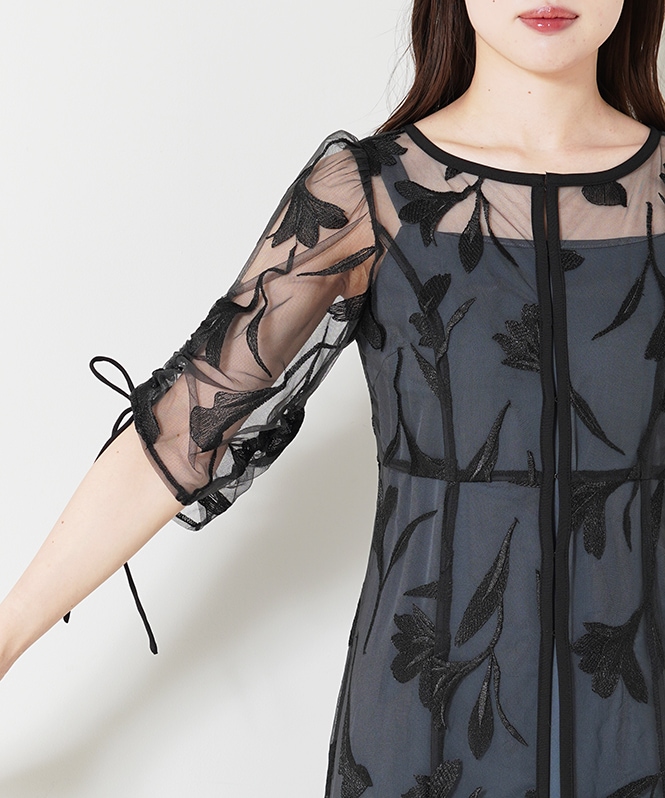 パフスリーブレイヤードレス