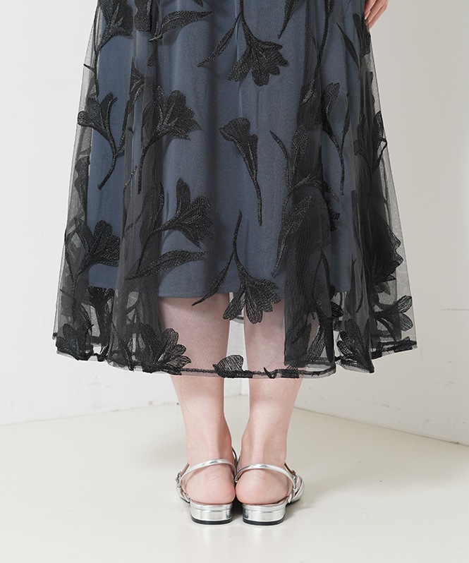 パフスリーブレイヤードレス