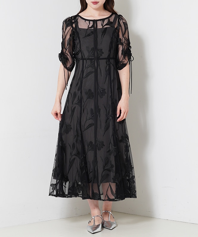 パフスリーブレイヤードレス