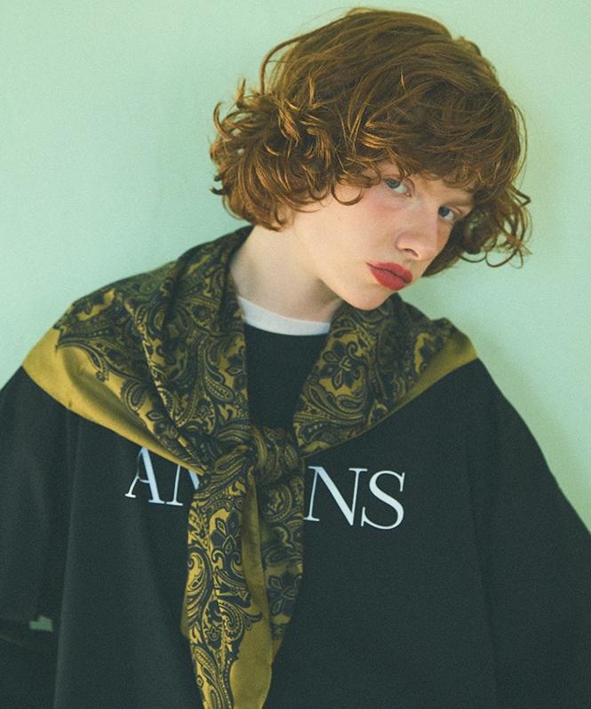 ロゴBIGシルエットTEE