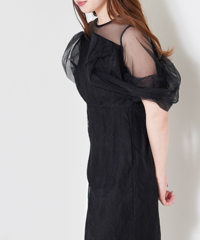 リーフモチーフドレス