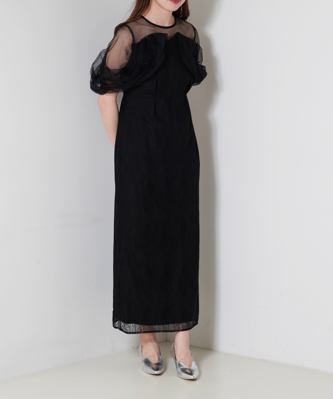 リーフモチーフドレス