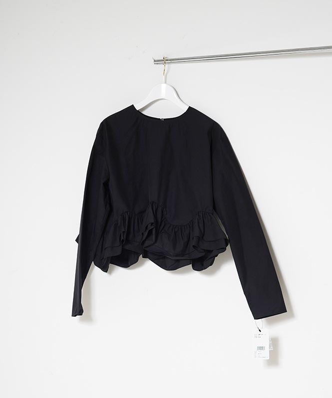 ウェービーラッフルブラウス