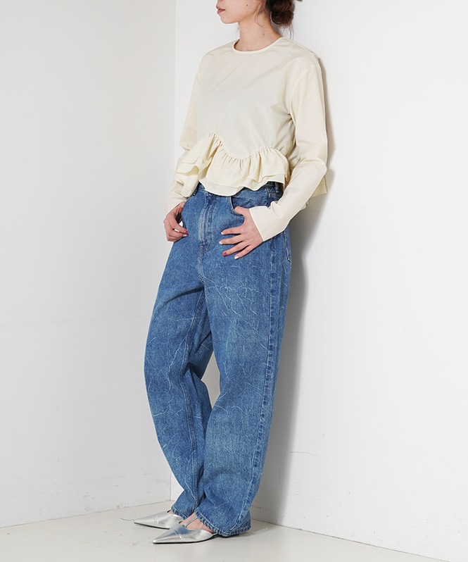 ウェービーラッフルブラウス