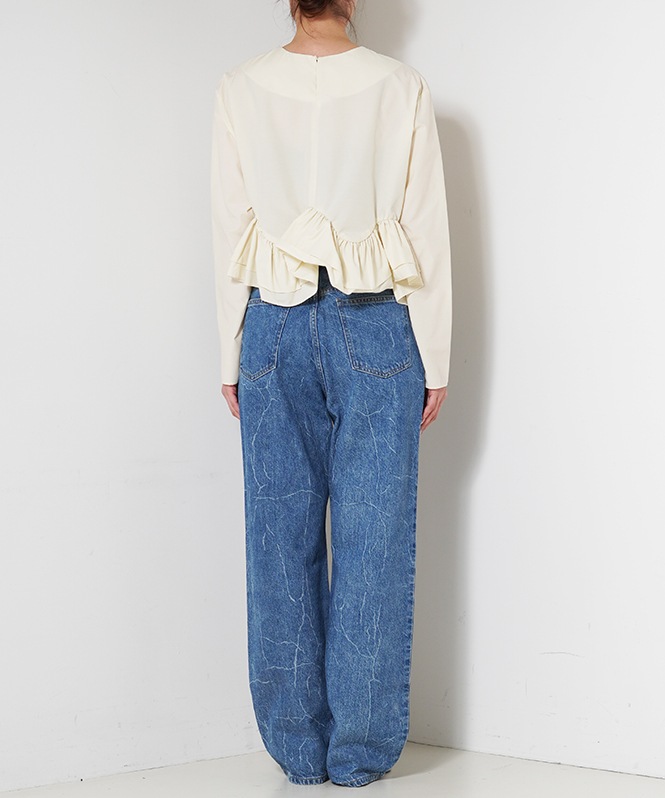 ウェービーラッフルブラウス