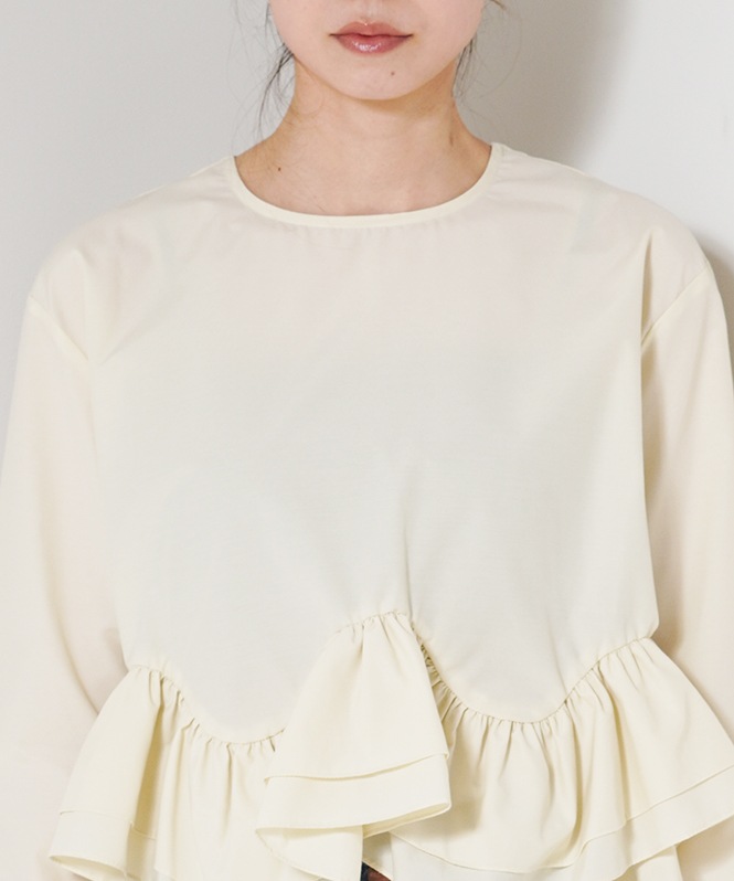 ウェービーラッフルブラウス