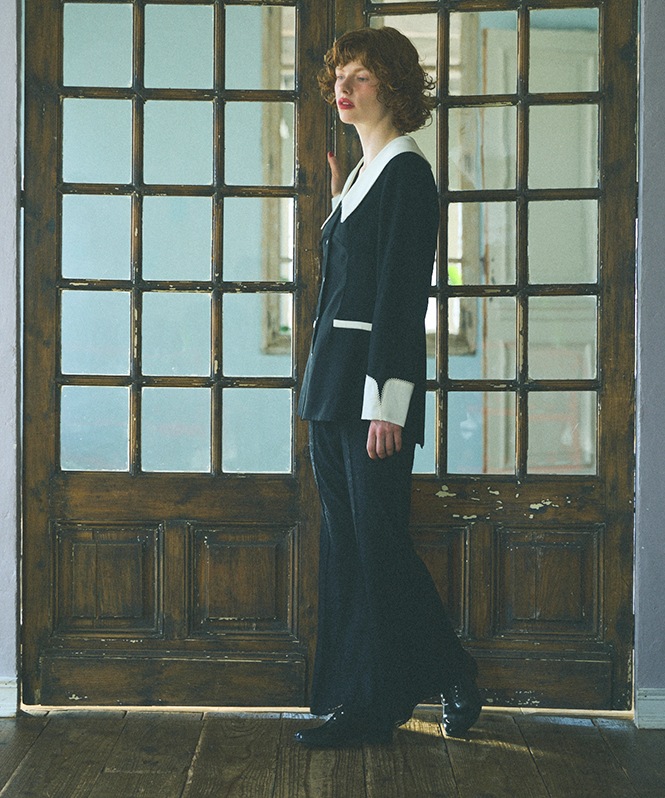 contrast collar set up dress