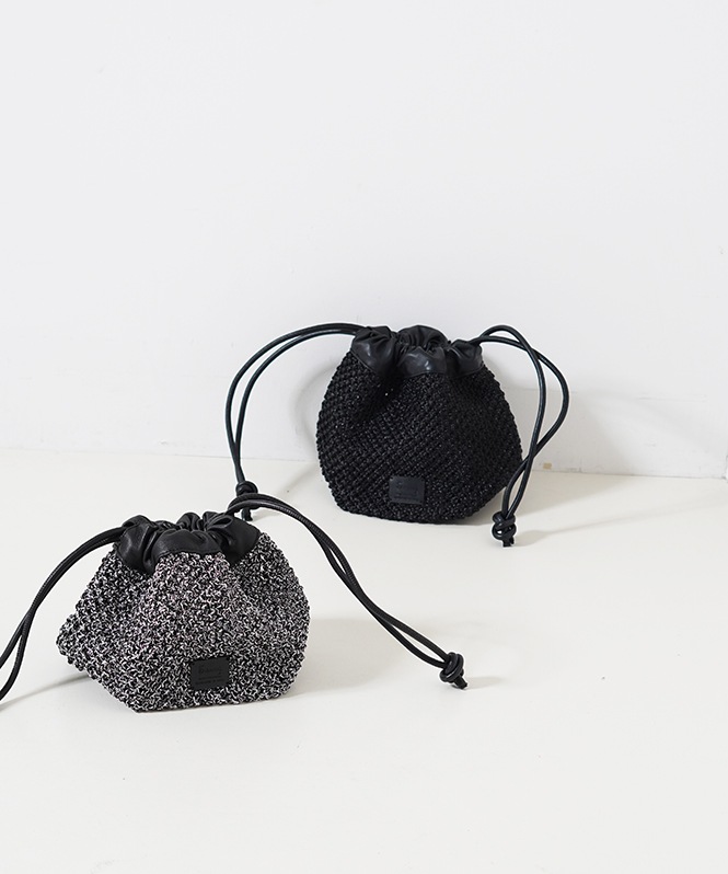 Swaraj 手編みメタリックラメ巾着・レザーコンボ