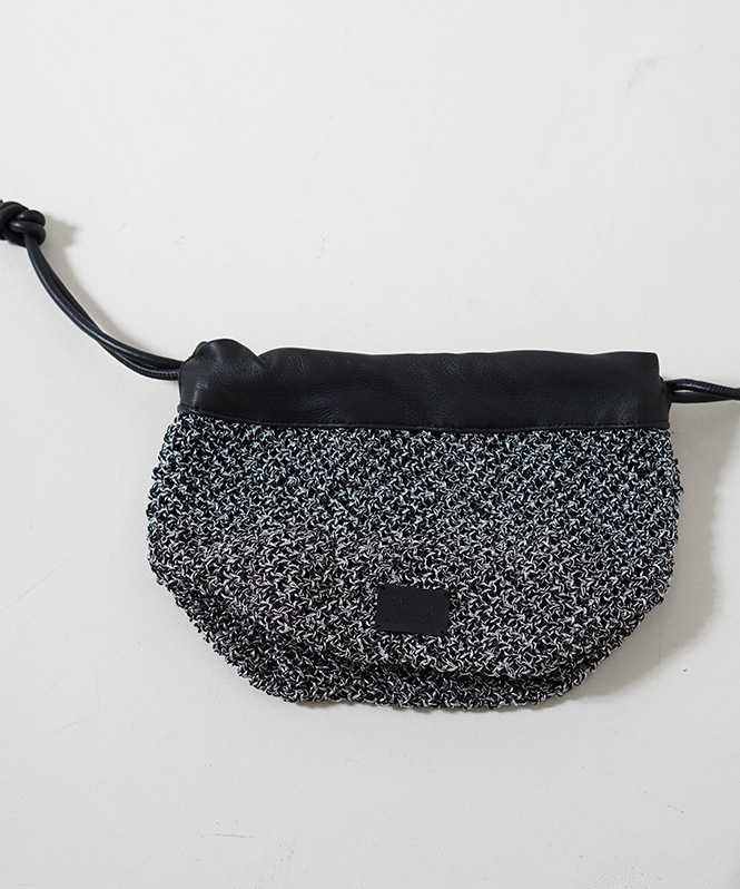 Swaraj 手編みメタリックラメ巾着・レザーコンボ