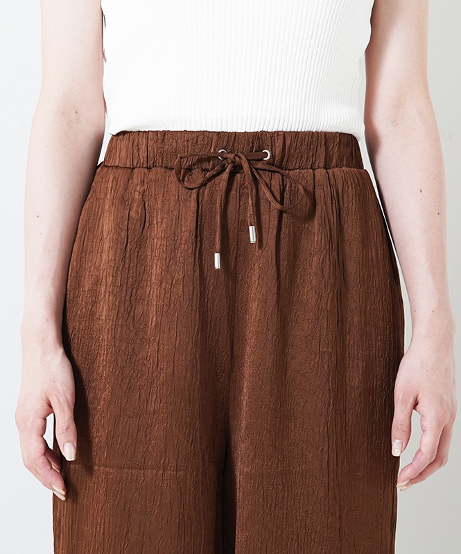 サテンワイドパンツ